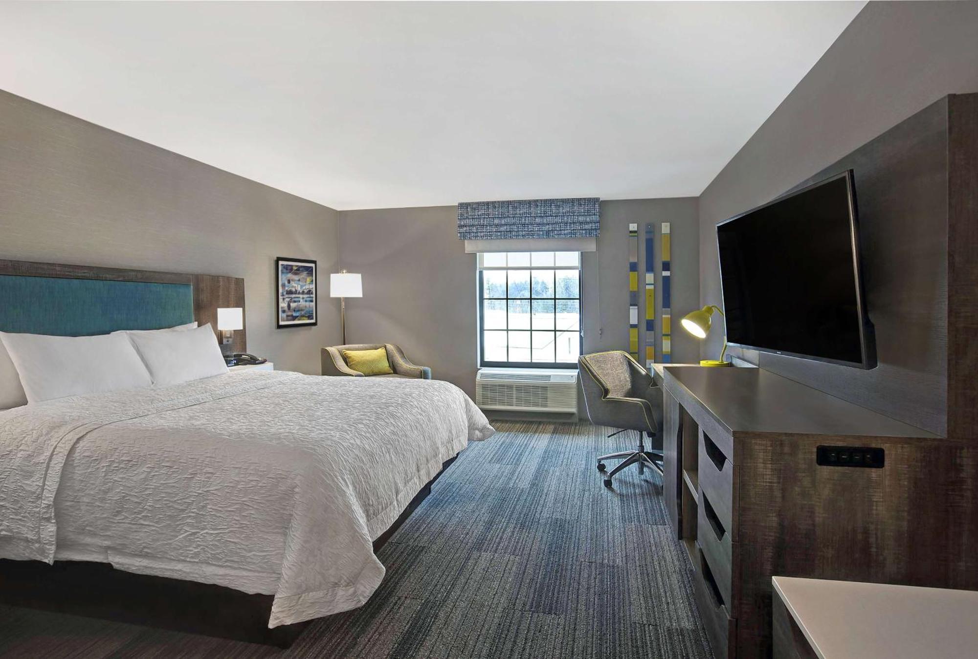 Hampton Inn Westfield Esterno foto