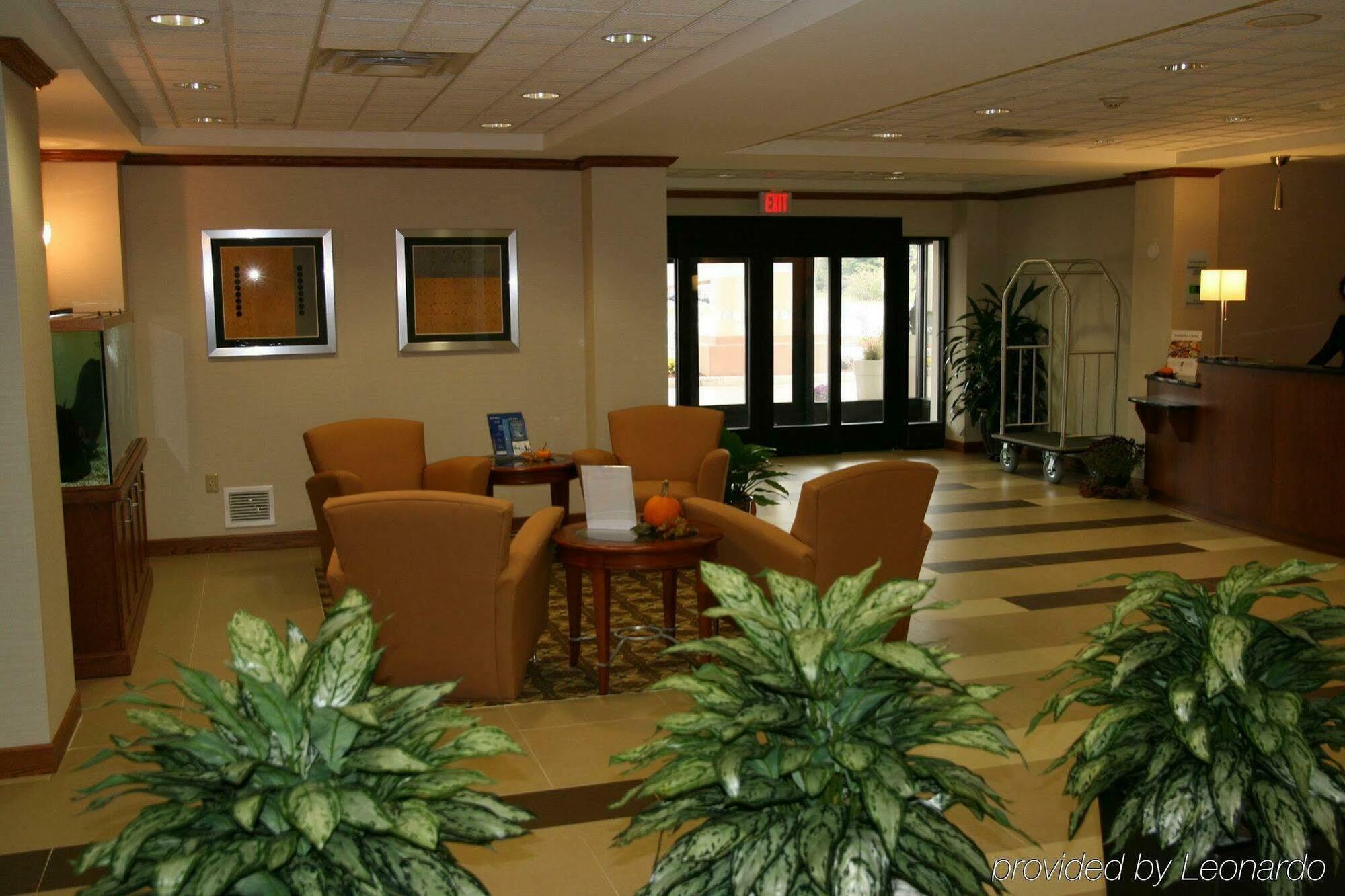 Hampton Inn Westfield Esterno foto