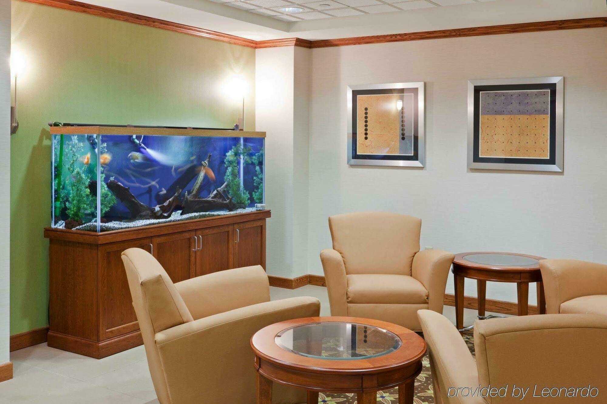 Hampton Inn Westfield Esterno foto